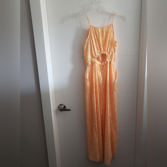 Youth romper from H and M. - Picture 2 of 6